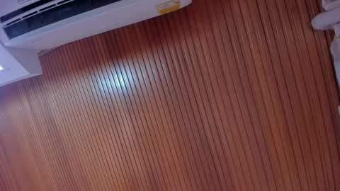 Snapshot of elodie_walker chatting on November 2025 11:22:01 AM Elodie online show from November 2025 11:22:01 AM