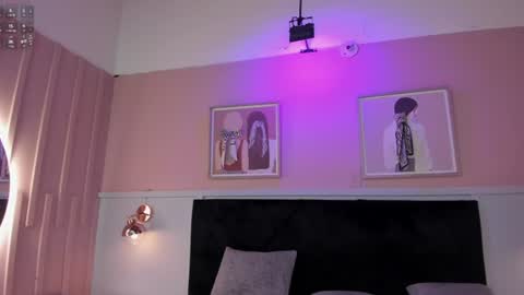 Elodie  online show from July 2026 12:08:01 PM