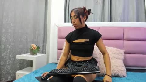 Eloisa  online show from April 2026 03:56:01 AM