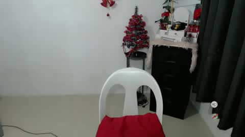 Snapshot of elora_charming chatting on January 2025 02:14:01 PM elora_charming online show from January 2025 02:14:01 PM