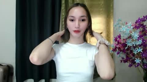 Snapshot of elora_charming chatting on January 2025 11:27:02 PM elora_charming online show from January 2025 11:27:02 PM