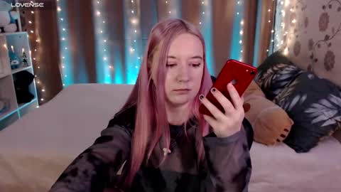 Snapshot of elovinora chatting on December 2024 08:08:01 PM Ela give me a thumbs up if you like it and this is important for the development of the account online show from December 2024 08:08:01 PM