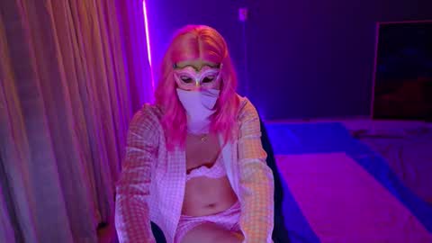 Snapshot of elowenstarshade chatting on September 2025 08:20:02 PM ElowenStarshade online show from September 2025 08:20:02 PM