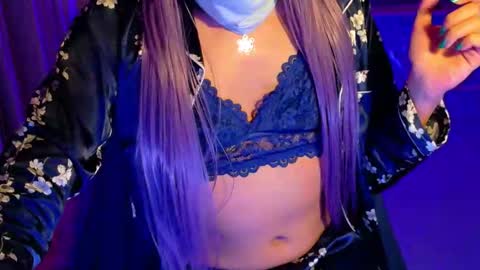 Snapshot of elowenstarshade chatting on September 2025 11:09:02 PM ElowenStarshade online show from September 2025 11:09:02 PM