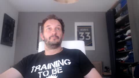 Snapshot of elpiloto05 chatting on July 2026 11:26:02 AM Elpiloto online show from July 2026 11:26:02 AM