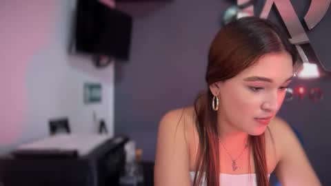  ELSA  online show from September 2025 07:49:02 PM