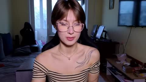 Snapshot of elsaangel chatting on February 2026 02:01:02 AM elsaangel online show from February 2026 02:01:02 AM