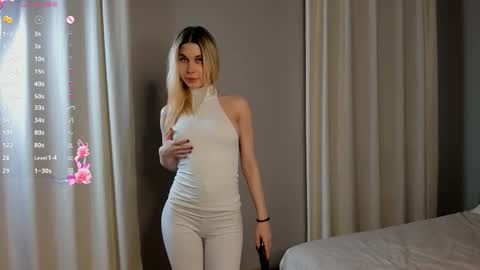 Elizabeth online show from October 2025 03:51:02 PM