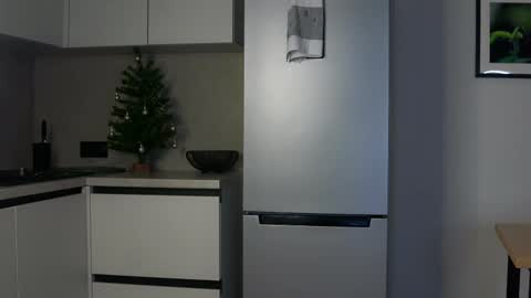 Sophie online show from January 2025 08:15:02 PM