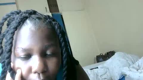 flo online show from October 2025 08:15:02 AM