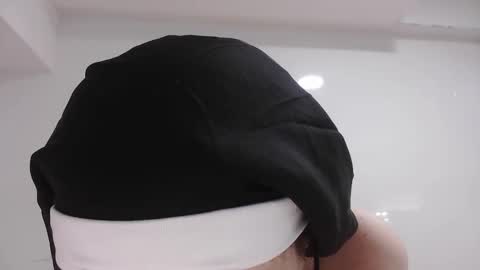 Elviracutie online show from November 2025 05:02:01 PM