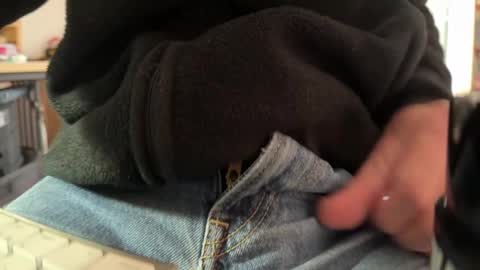 Elvis online show from December 2024 09:04:02 PM