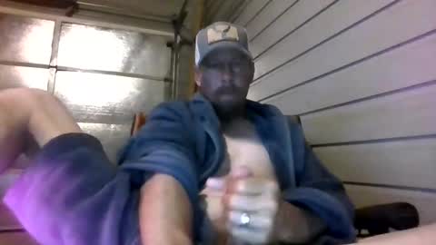 Snapshot of elwooood7 chatting on April 2026 01:41:02 PM elwooood7 online show from April 2026 01:41:02 PM