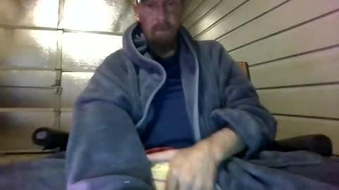 Snapshot of elwooood7 chatting on May 2026 01:40:01 PM elwooood7 online show from May 2026 01:40:01 PM