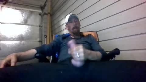 Snapshot of elwooood7 chatting on May 2026 11:04:02 AM elwooood7 online show from May 2026 11:04:02 AM
