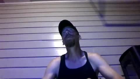 Snapshot of elwooood7 chatting on May 2026 11:06:01 AM elwooood7 online show from May 2026 11:06:01 AM