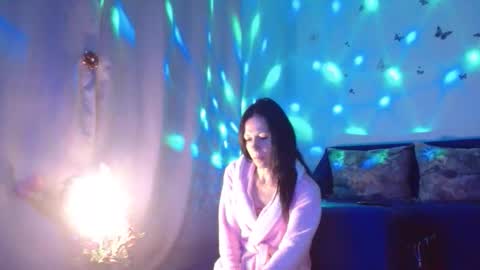 Elisa online show from February 2026 07:40:01 PM