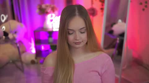 Elyssa online show from March 2026 07:31:02 PM