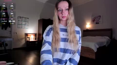 Emilie online show from March 2026 05:15:01 PM