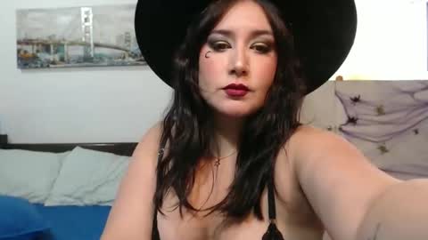 Salome online show from October 2025 01:37:01 PM