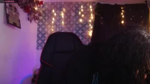 ema_ploxx online show from October 2025 05:37:01 AM