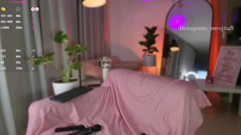 Snapshot of emam_taylor_ chatting on May 2026 12:52:01 AM IG imrojita8 online show from May 2026 12:52:01 AM
