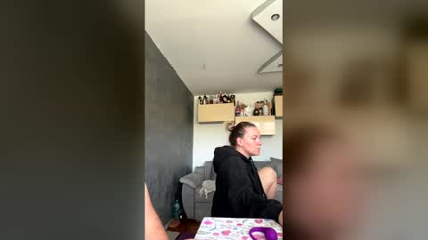 Snapshot of emanuel_berta chatting on April 2026 12:19:02 PM emanuel_berta online show from April 2026 12:19:02 PM