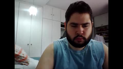 embarrassed_str8_3incher online show from April 2026 05:21:02 PM