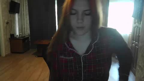 ember__fox online show from June 2026 07:20:01 AM