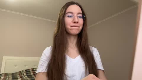 Alina online show from April 2026 03:19:02 PM