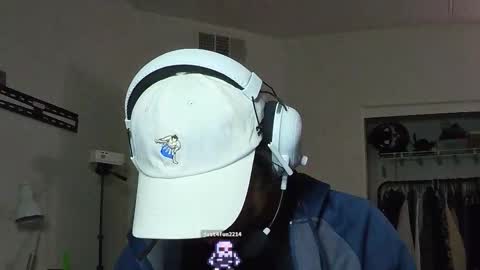 embersboudoir online show from November 2025 04:01:01 AM