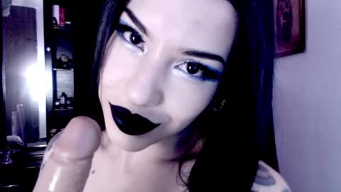 Snapshot of emearld_black chatting on May 2026 03:33:01 AM Emerald Black online show from May 2026 03:33:01 AM
