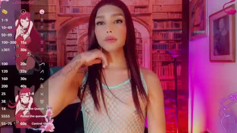 Snapshot of emeli_roushot chatting on May 2026 11:49:01 AM Emeli online show from May 2026 11:49:01 AM