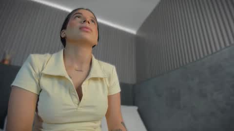 emelie_89 online show from March 2026 11:24:02 AM