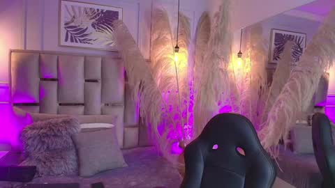 Emily  online show from January 2025 12:35:01 AM