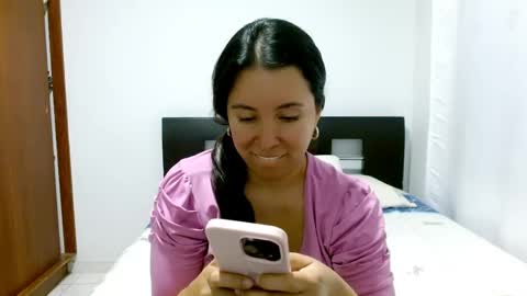 Snapshot of emely_sexx chatting on May 2026 03:03:01 AM emely_sexx online show from May 2026 03:03:01 AM