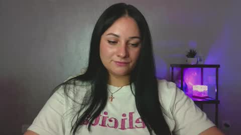 Emely online show from September 2025 09:58:02 PM