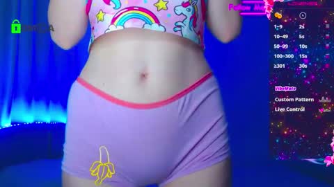 Emely online show from October 2025 11:58:02 PM