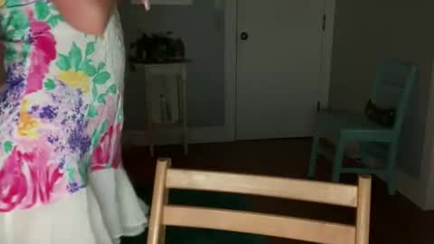 Snapshot of emeraldpearl23 chatting on March 2026 02:28:01 AM emeraldpearl23 online show from March 2026 02:28:01 AM