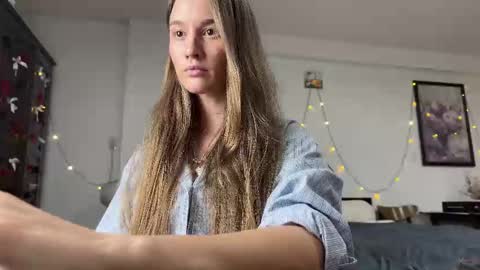 emi__ly online show from February 2026 12:36:01 PM