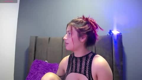 Snapshot of emi_candi chatting on October 2025 05:57:02 AM emi online show from October 2025 05:57:02 AM