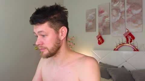 Snapshot of emi_jake chatting on December 2024 10:51:02 AM emi_jake online show from December 2024 10:51:02 AM