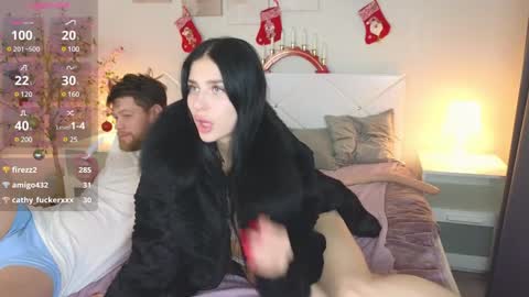 Snapshot of emi_jake chatting on January 2025 05:09:02 PM emi_jake online show from January 2025 05:09:02 PM