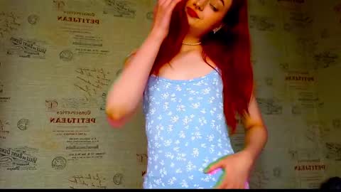 Snapshot of emi_less chatting on September 2025 01:55:01 PM Emi online show from September 2025 01:55:01 PM