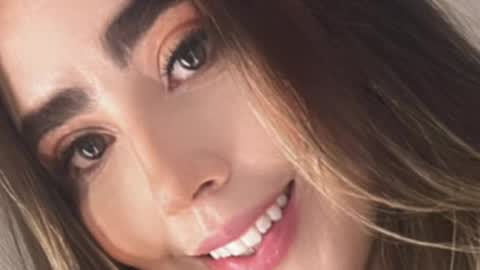 emi_royse online show from April 2026 07:07:01 PM