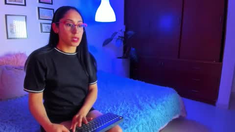 Emi online show from February 2026 03:05:01 AM