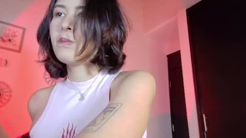 Snapshot of emicute_ chatting on June 2026 02:03:01 AM online show from June 2026 02:03:01 AM