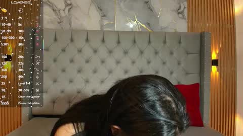 Snapshot of emiily_carter chatting on November 2025 08:21:02 PM Emiily Carter online show from November 2025 08:21:02 PM