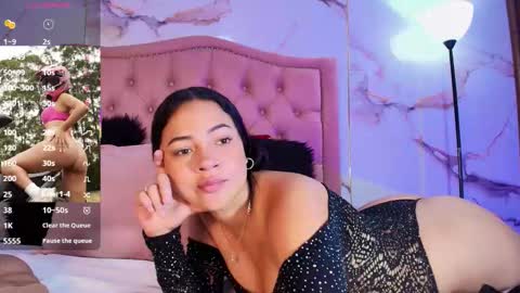 Snapshot of emiily_carter chatting on November 2025 12:07:01 PM Emiily Carter online show from November 2025 12:07:01 PM