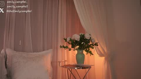 Emily Campbell online show from April 2026 07:18:02 PM